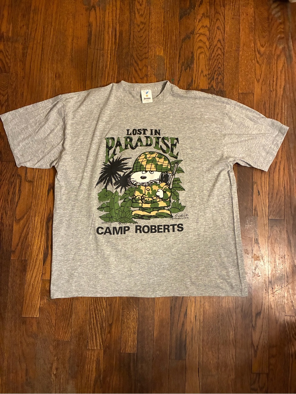 Vintage camp Robert’s snoooy army tshirt size large
